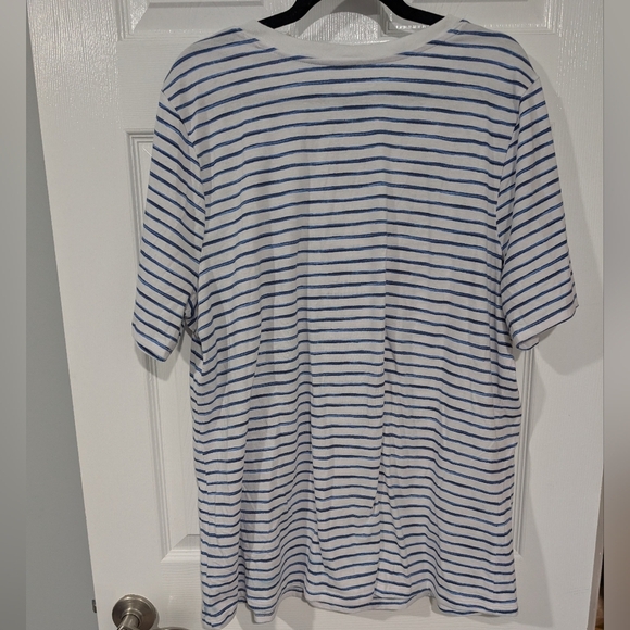 Lane Bryant White and Blue Striped V-Neck Classic Perfect Sleeve Tee Size 18/20 - Picture 6 of 7